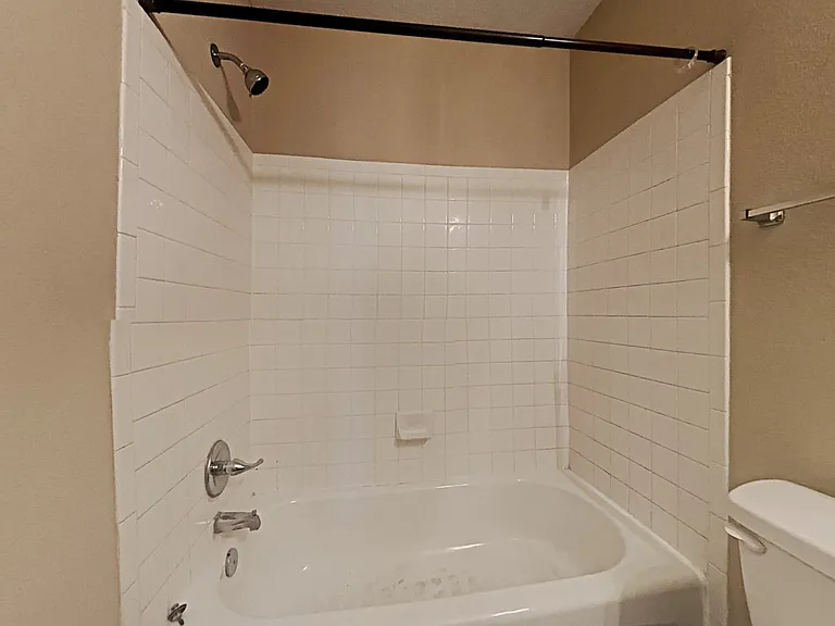 6886 Merritt Ridge Way — Photo 14