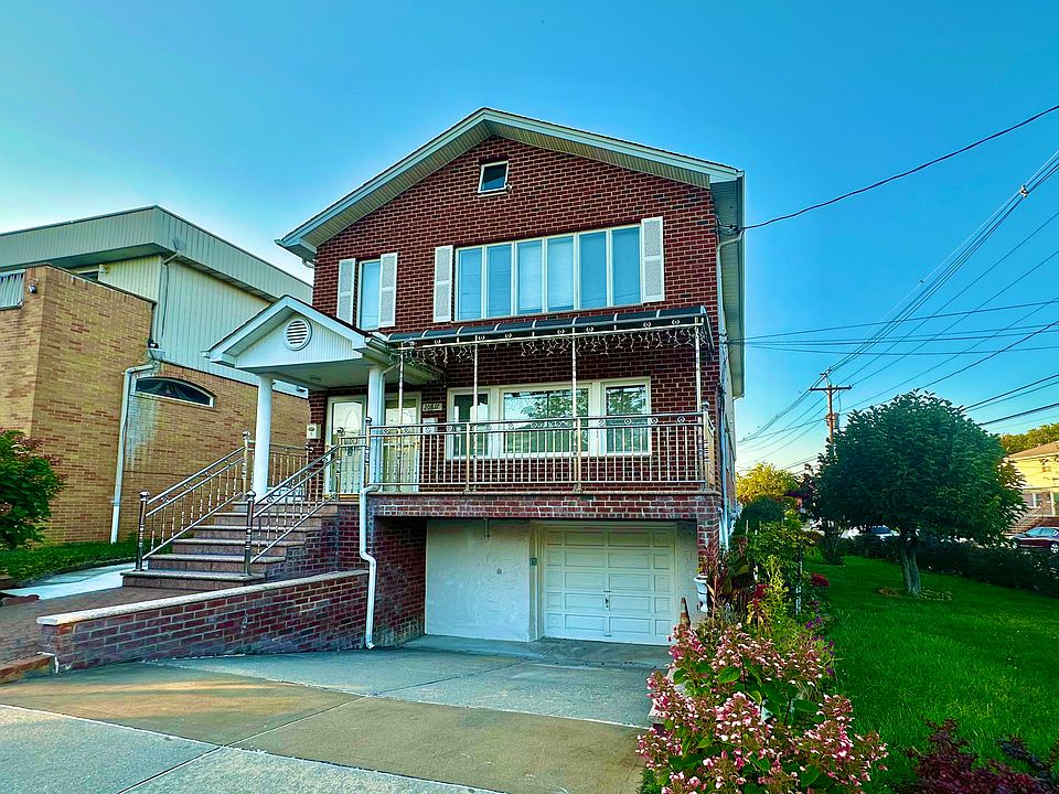 1st image of 20816 15th Ave