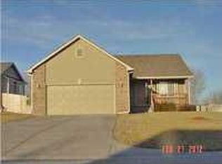 3460 N Lake Ridge Ct, Wichita, KS 67205