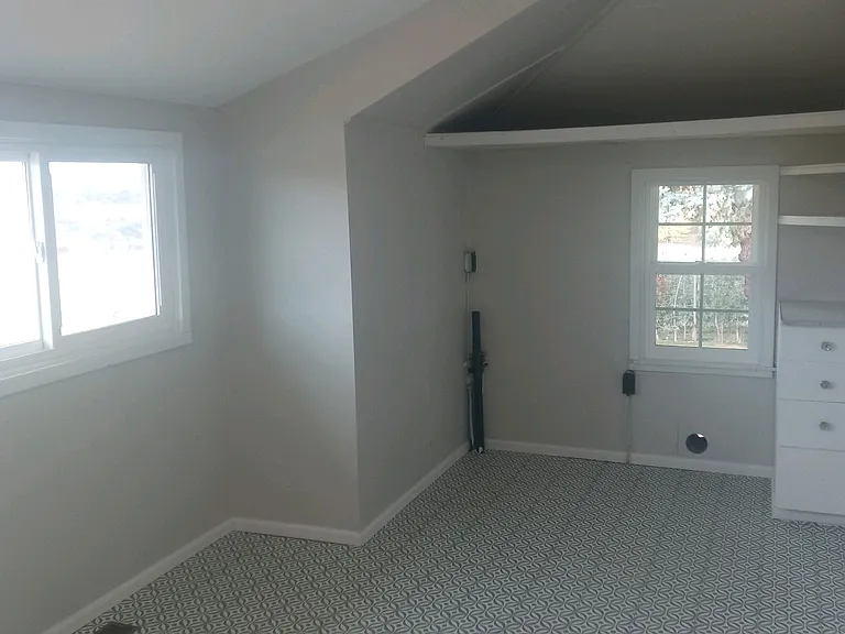 Laundry/Bonus Room