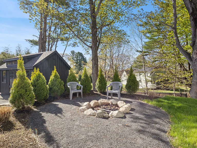 Outdoor area for the apartment.