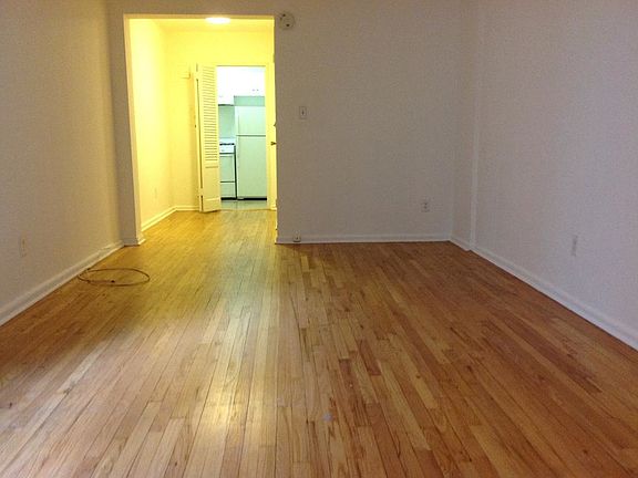 2nd image of 550 Ocean Pkwy