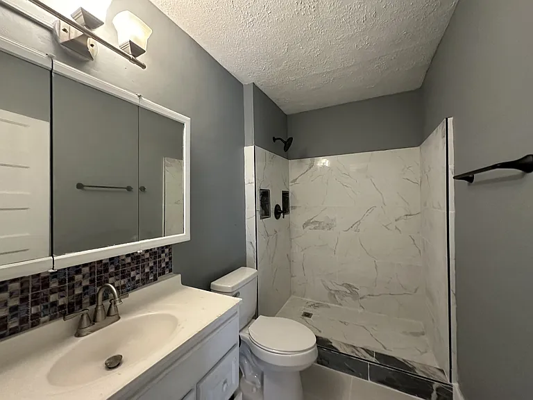 119 W Ashland Ave #1 — Photo 8