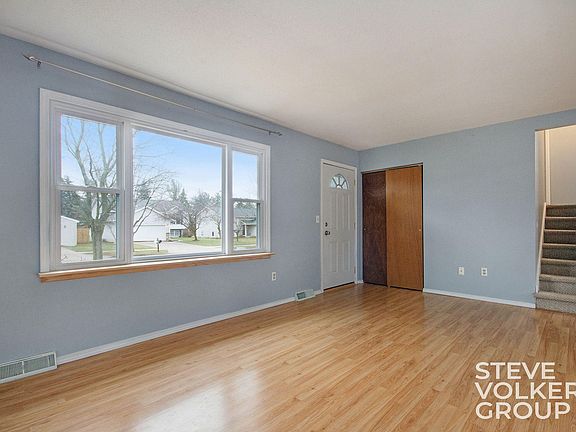 2nd image of 2477 Dewberry Dr NE