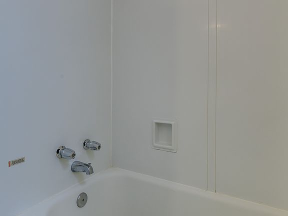 5th image of 81 Q St SW #2