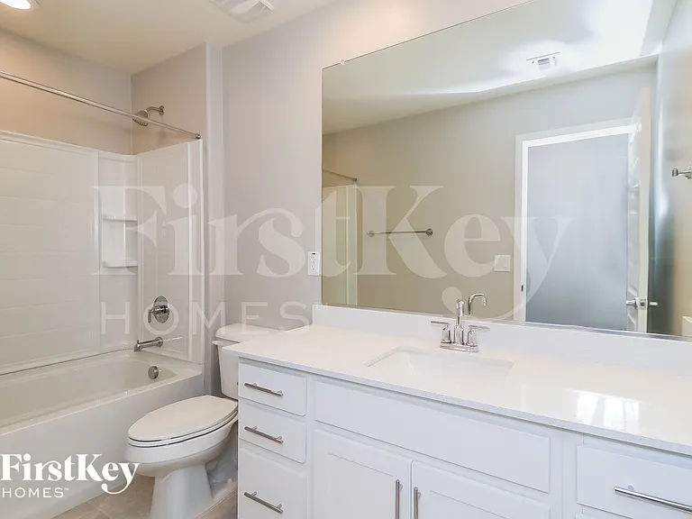 2927 N Athena — Photo 18