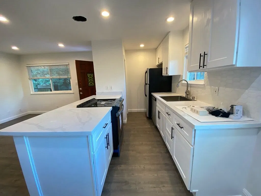 2 bed, 810 sqft, $2,750 — Photo 4