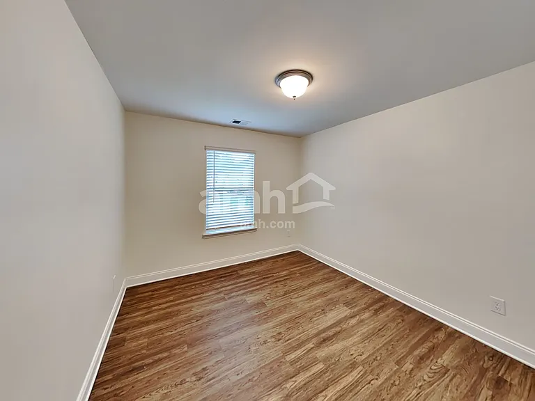 138 Cobblestone Dr — Photo 20