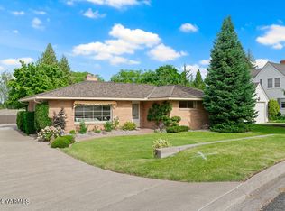 109 Gilbert Dr, Yakima, WA