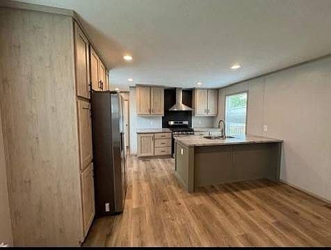 5th image of 302 N 1st St #9