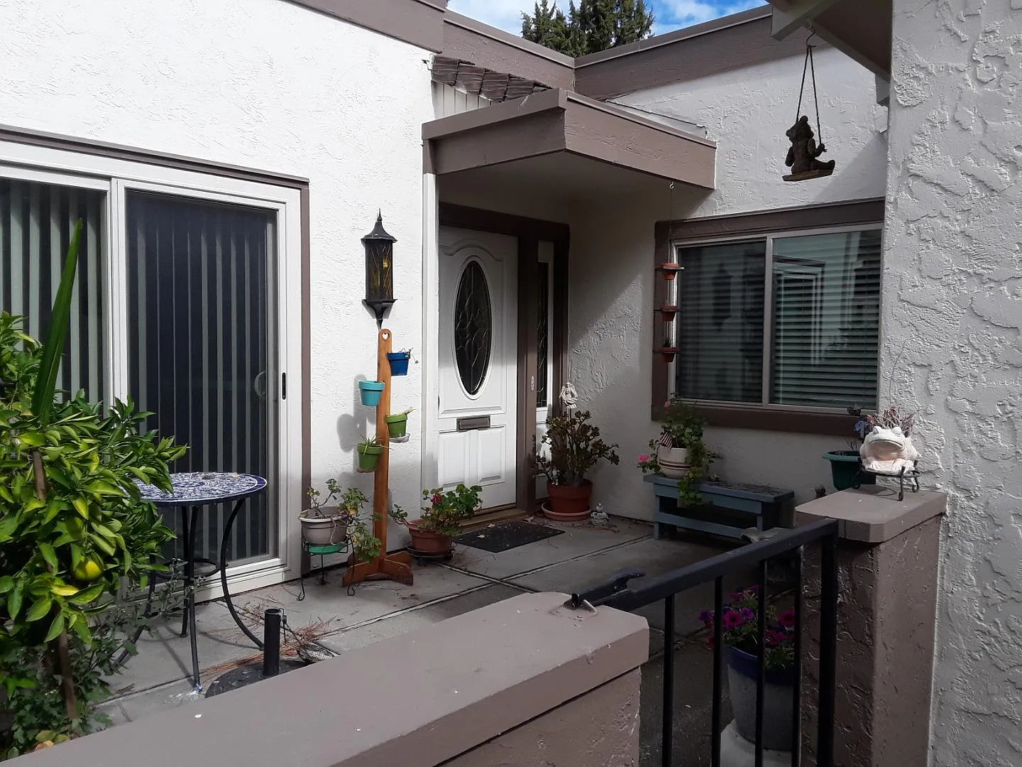 6243 Gerdts Dr photo 1
