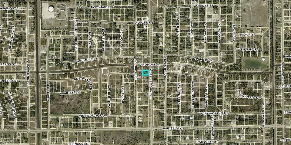 2nd image of 754 Eisenhower BLVD