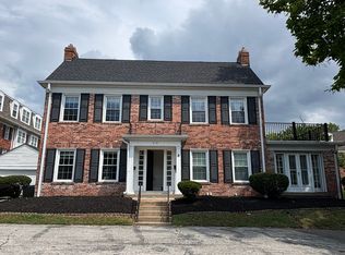 512 N Kirkwood Rd #A, Saint Louis, MO 63122