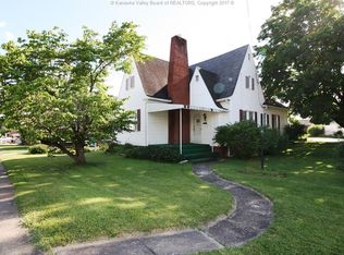 401 Midland Trl, Hurricane, WV 25526