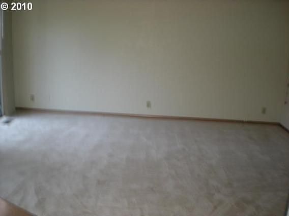 5th image of 7573 SE Lillian Ave