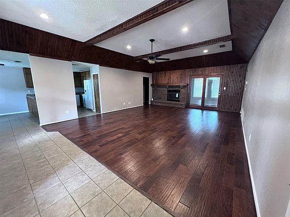 5th image of 206 Casas Del Sur St