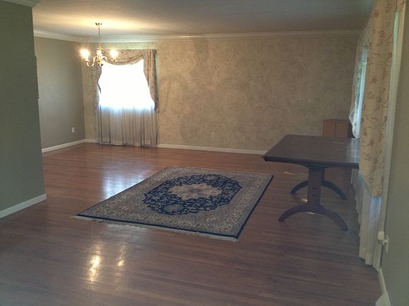4th image of 5789 Williamsburg Dr