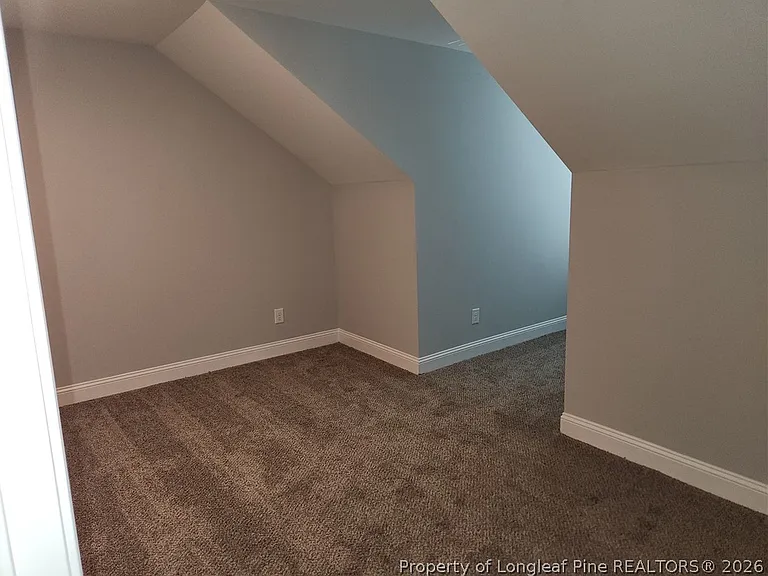 946 Kensington Park Rd — Photo 8