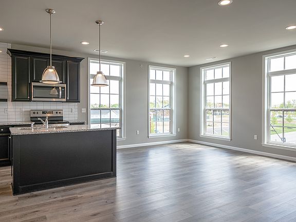3rd image of 305 Tillary Ln #204