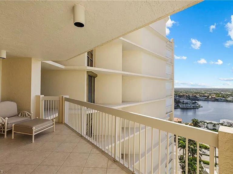 4021 Gulf Shore Blvd N #1804 — Photo 17