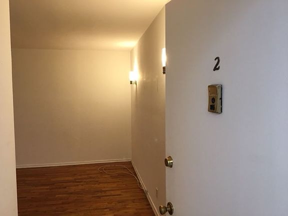 3rd image of 422 S Willaman Dr APT 2