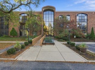325 S Yellowstone Dr APT 123, Madison, WI 53705