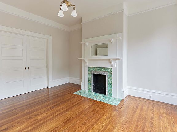 2nd image of 2154 Bryant St