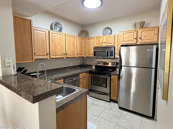4th image of 1500 E Pusch Wilderness Dr #Drive5204