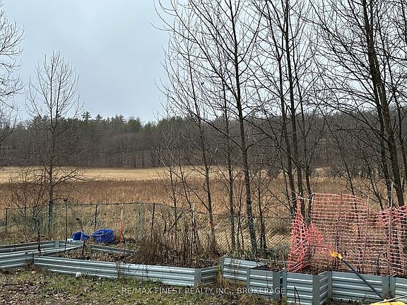 3rd image of 1440 Mountain Grove Rd