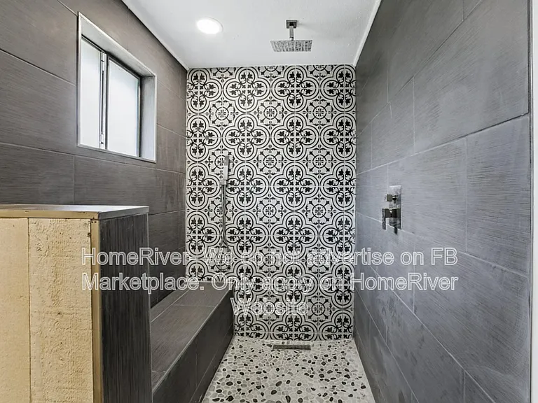 1512 E Crown Ave — Photo 7