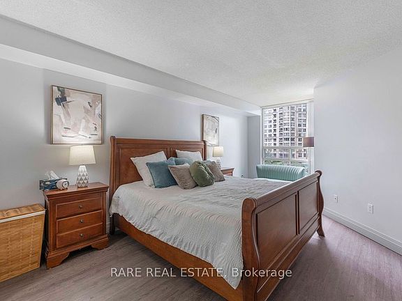 4th image of 250 Webb Dr #513