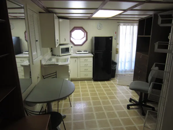 800 Boulder Dr, Mount Bethel, PA 18343