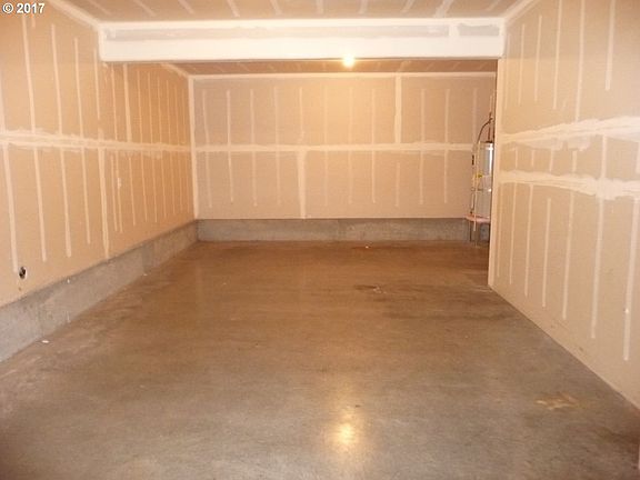 2nd image of 5804 NE 135th Ave