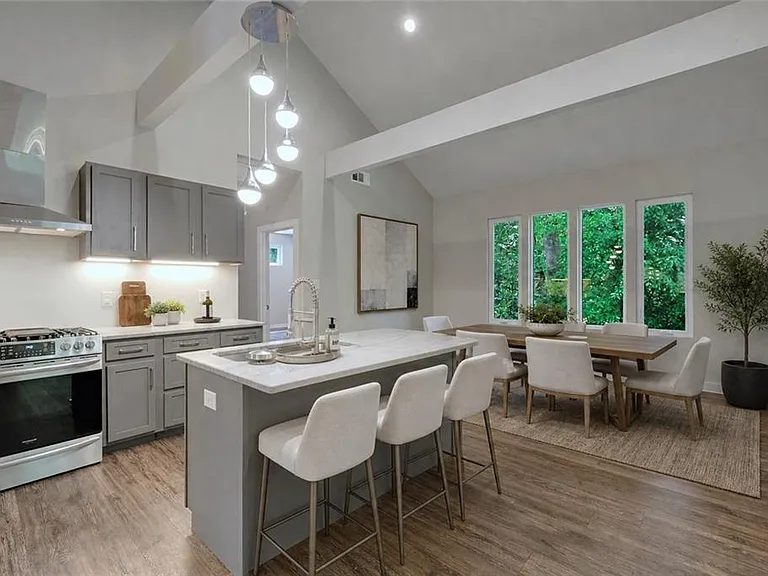 3336 Creatwood Trl SE — Photo 4