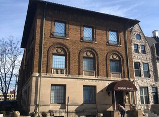 118 SE 1st St #1A, Evansville, IN 47708