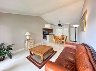 8891 Wiles Rd APT 207, Pompano Beach, FL 33067