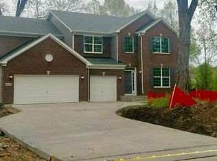 1663 Hickory Dr, Hoffman Estates, IL 60192