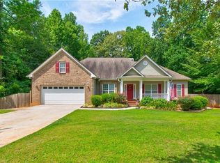 5562 Checkered Spot Dr, Gainesville, GA