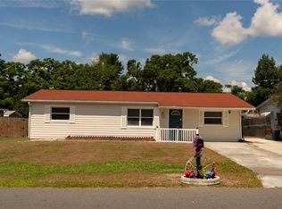 5315 Beltram Dr, Zephyrhills, FL 33542