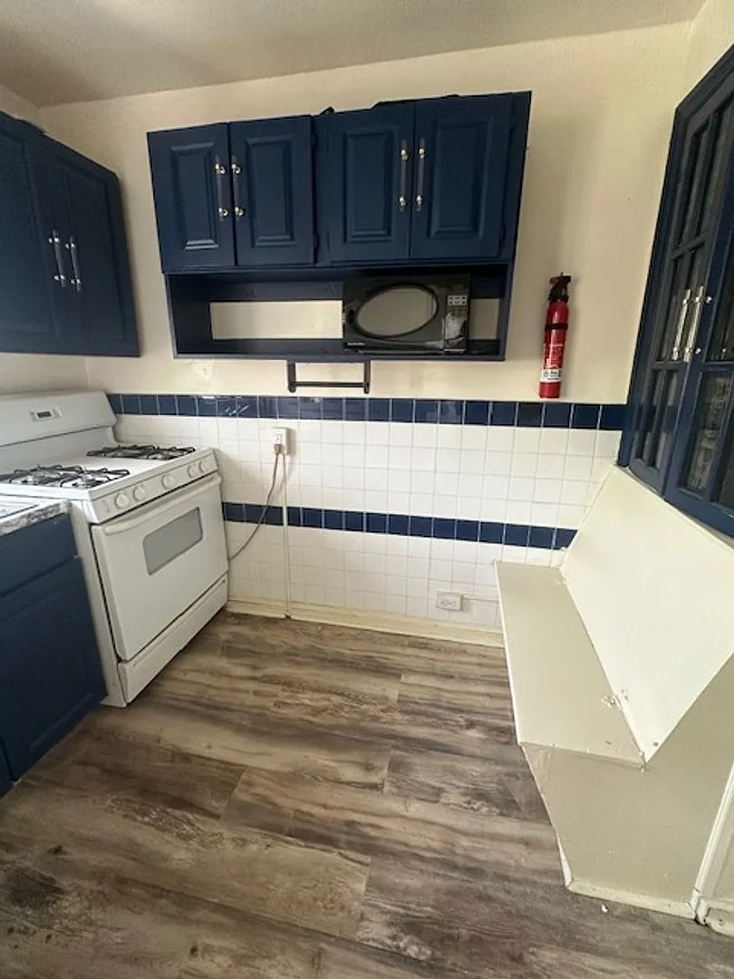 846 Windermere Ave — Photo 2