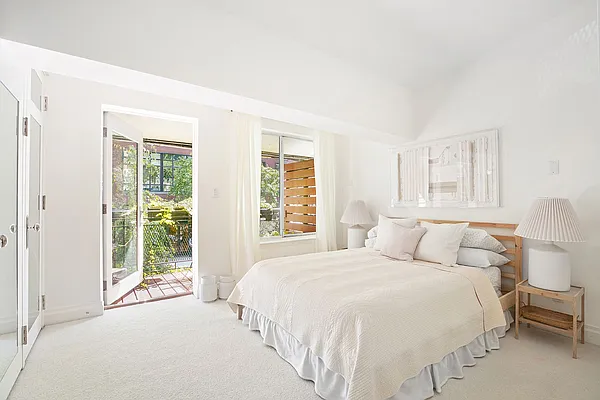 Sold by Compass | media 24