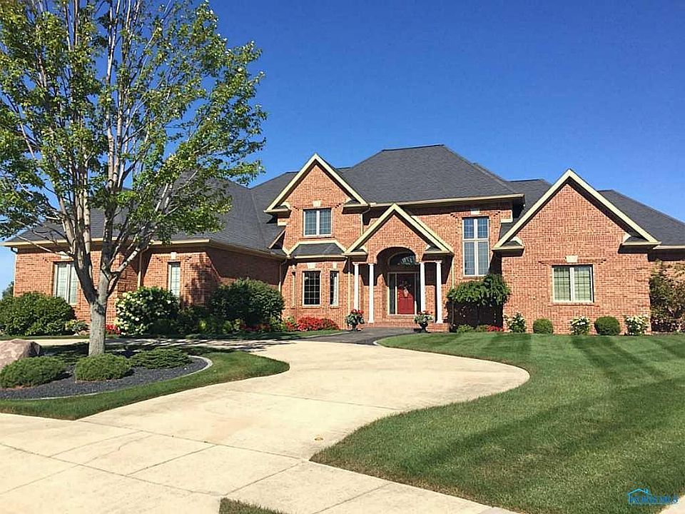 1st image of 520 Saint Annes Ct