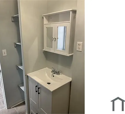 2865 N Lee St — Photo 13