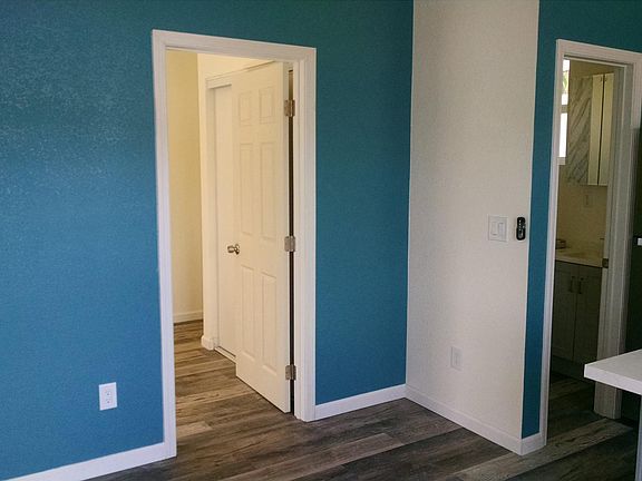 3rd image of 3435 Alonquin Way