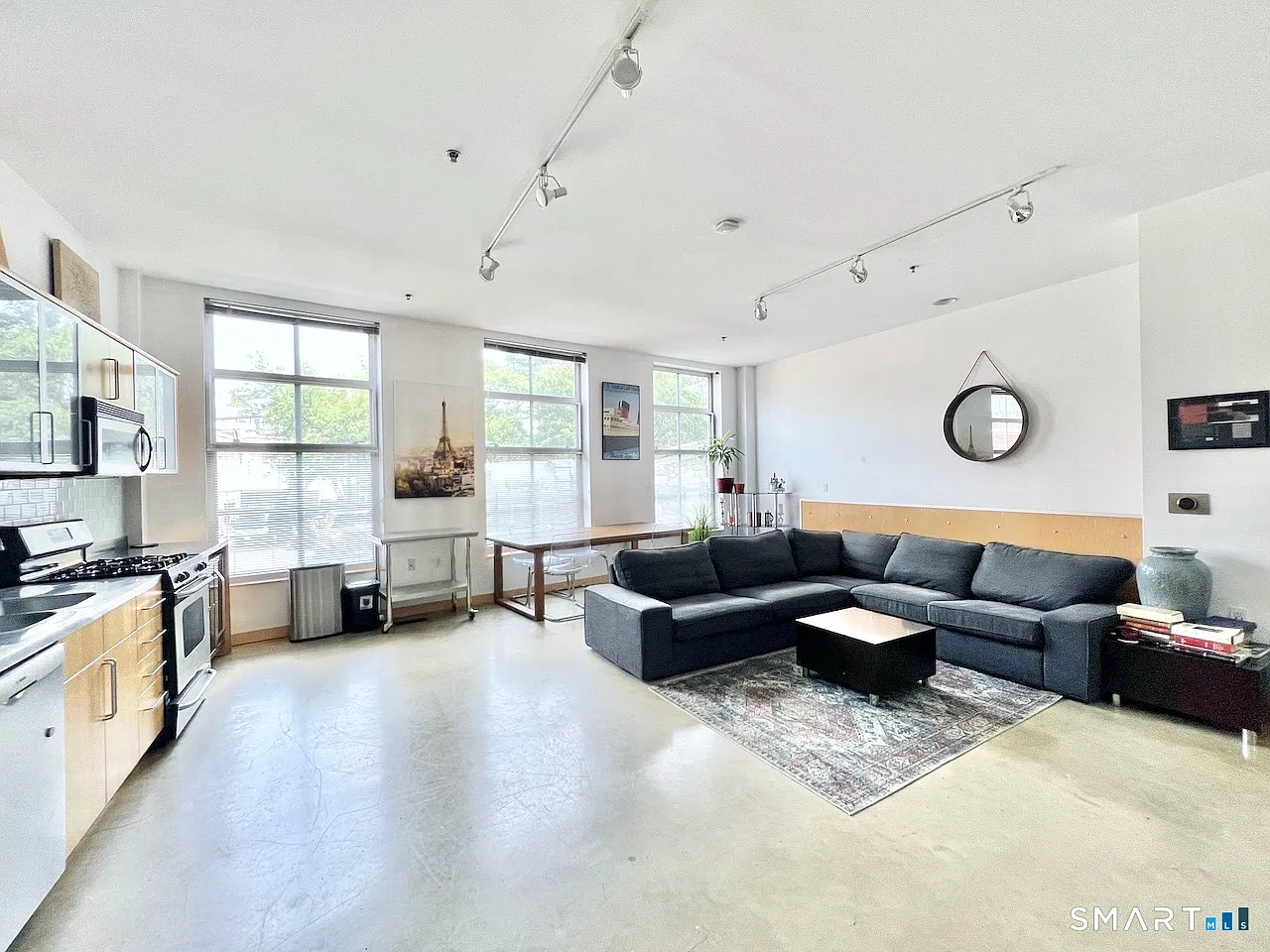 1 bed, 1.5 bath, 1126 sqft, $3,000 — Photo 4