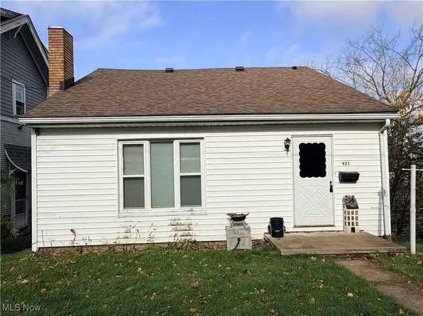 925 Montgomery St, East Liverpool, OH 43920