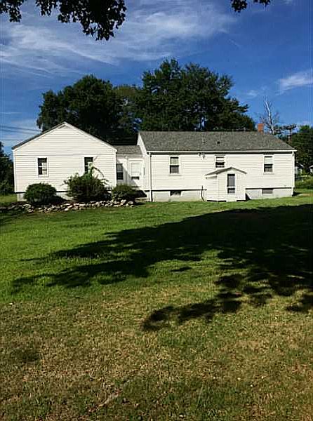 2nd image of 100 Mendon St