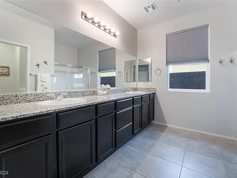1170 N Water St — Photo 20