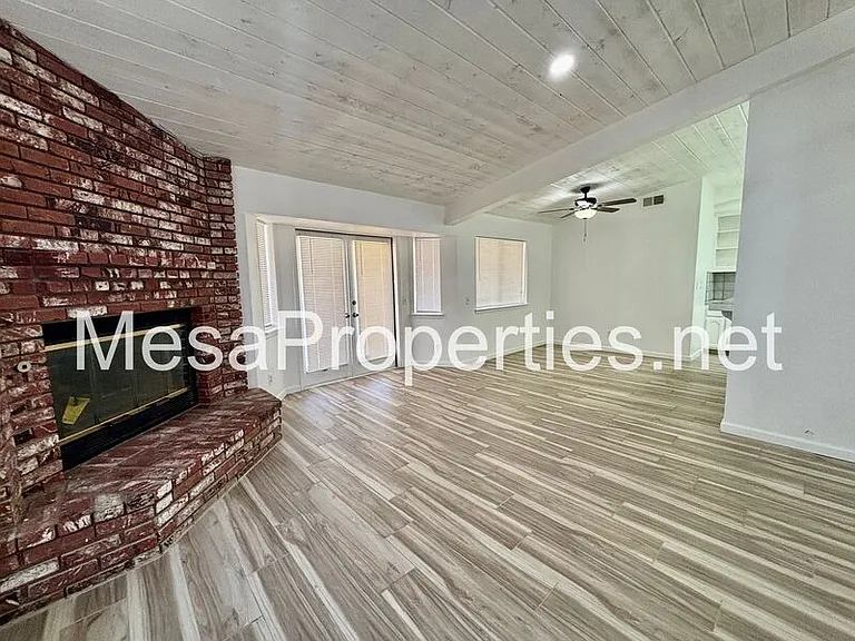 15717 Bear Valley Rd — Photo 6