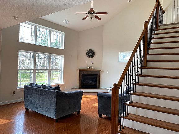 Vaulted Ceiling Great Room